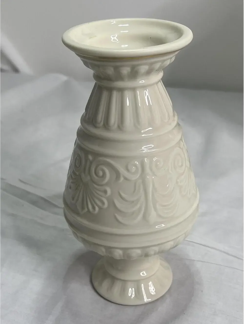 Lenox Athenia Porcelain Vase Set White 24K Gold Trim Embossed Shell 3 Pc